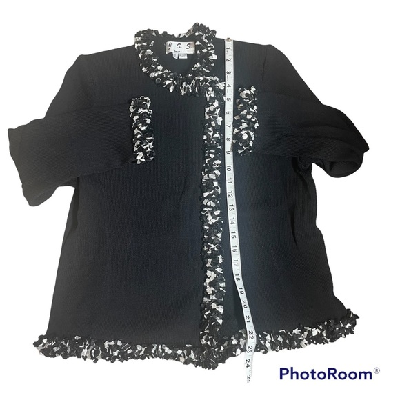 JSS Women's Black and White Luxury Button Down Sweater/Top - Picture 9 of 9